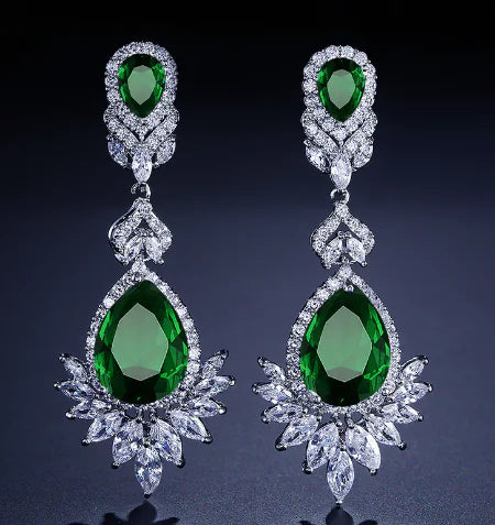 💎: Bridal Zircon Necklace and Earring Set - Two Piece Sparkling Wedding Collection