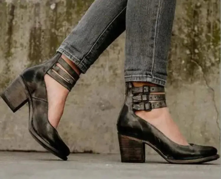 👡: Buckle Pointed Sandals - Elegant Women's Dress Shoes