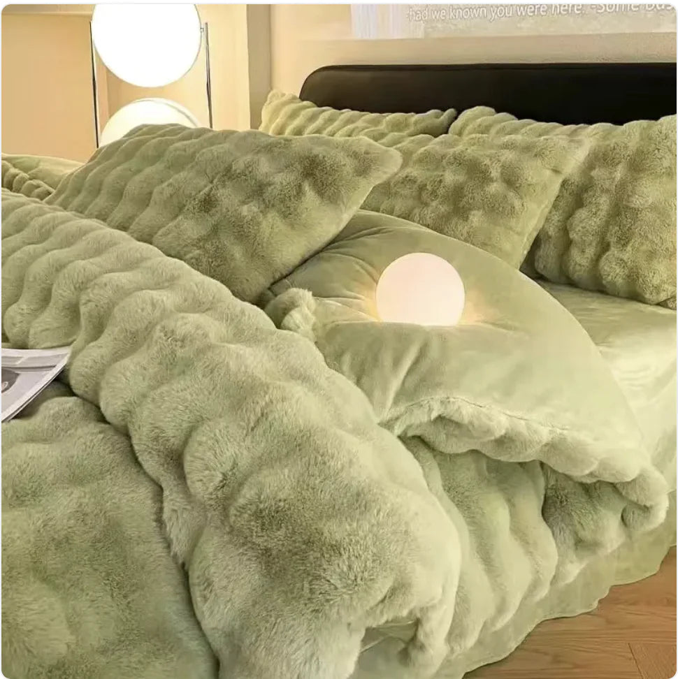 🛏️: Plush Thermal Coral Fleece 4-Piece Bedding Set - Complete Cozy Comfort Collection