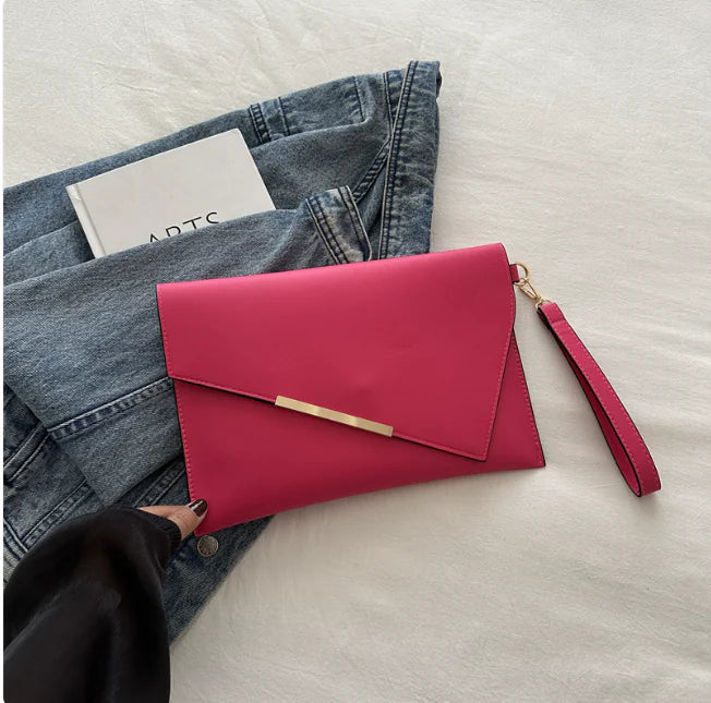 📧: Women's Trendy Envelope Clutch - Stylish Urban Simplicity