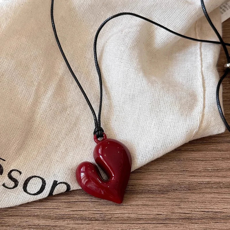 💖: Adjustable Irregular Heart Pendant Necklace