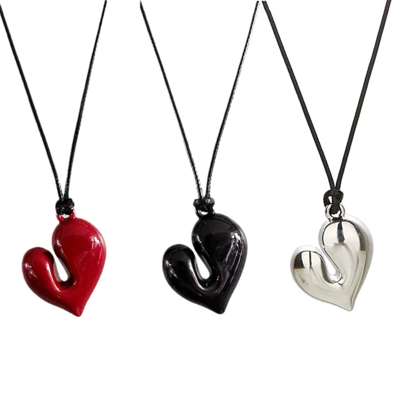 💖: Adjustable Irregular Heart Pendant Necklace