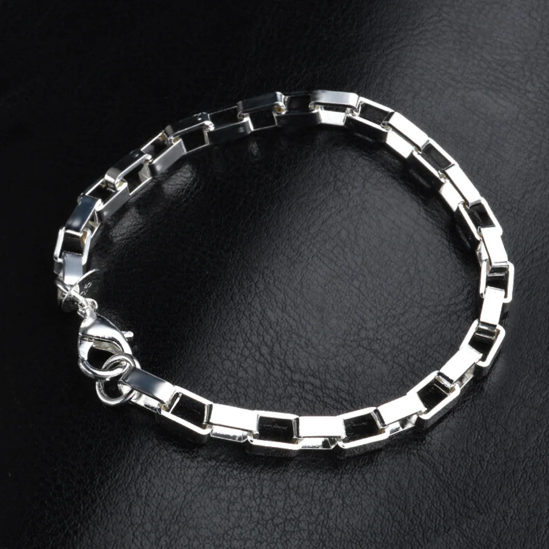 🔗: Sterling Silver Linked Bracelet