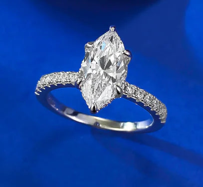 💎: Crown Goddess Horse Eye Ring - Regal Statement Jewelry