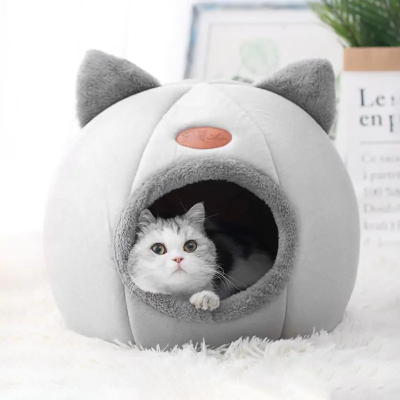 🏠: Pet Nest with Inside Cushion - Cozy Cave-Style Comfort