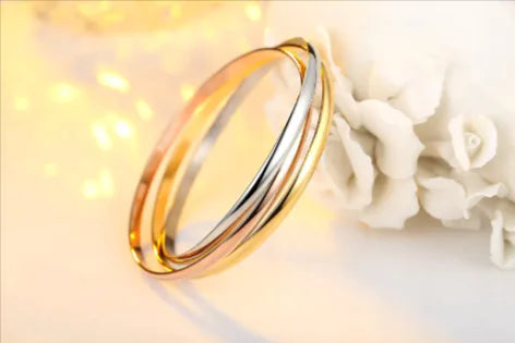 ✨: Elegant Women's Stainless Steel Bracelet