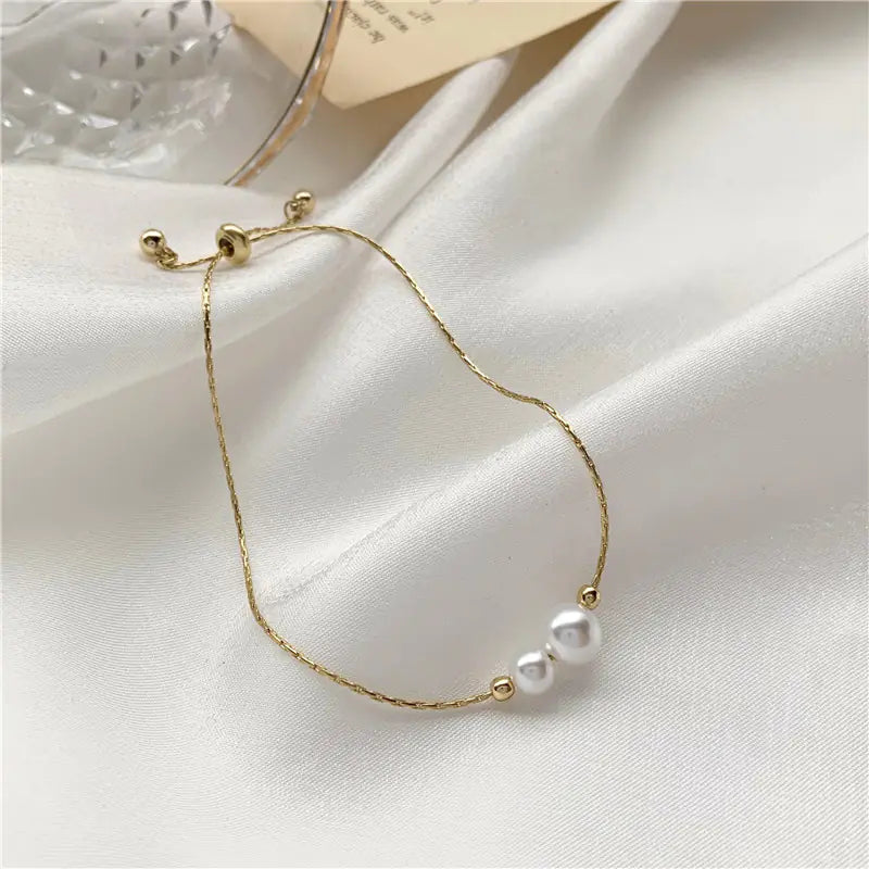 💎: Korean Style Baroque Pearl Bracelet - Elegant Women's Fashion Jewelry