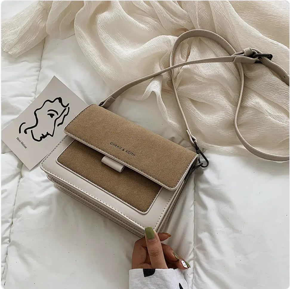 👜: Wide Strap Crossbody Bag - Comfortable All-Day Carry