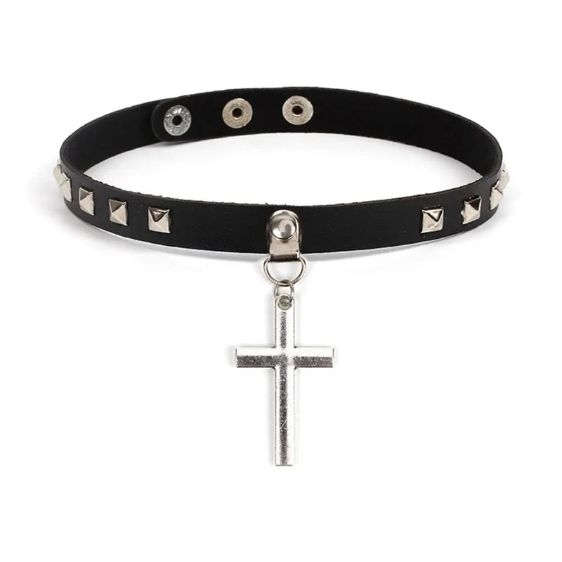 🤎: Leather Cross Necklace