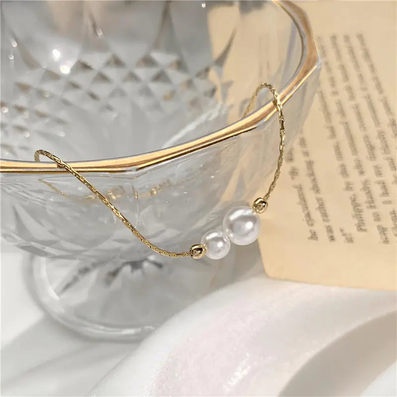 💎: Korean Style Baroque Pearl Bracelet - Elegant Women's Fashion Jewelry