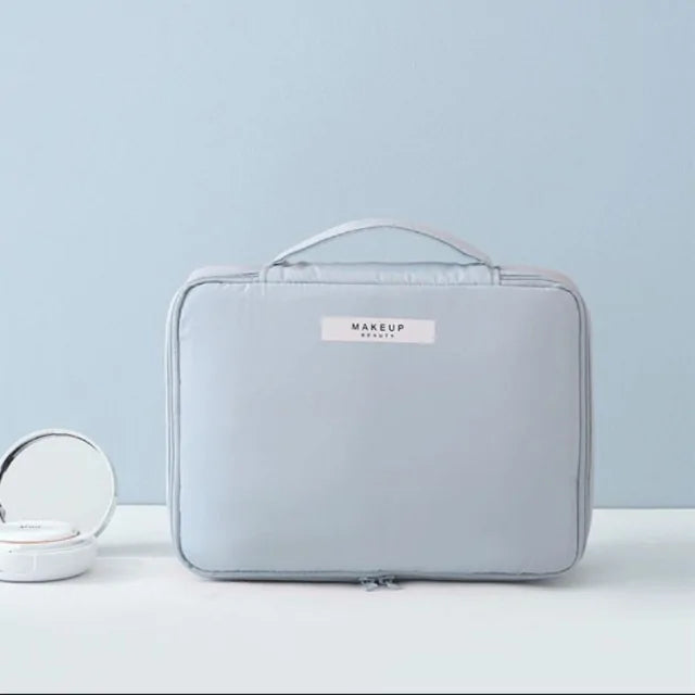 💄: Stylish Makeup Bag Organizer - Beauty Essentials Storage