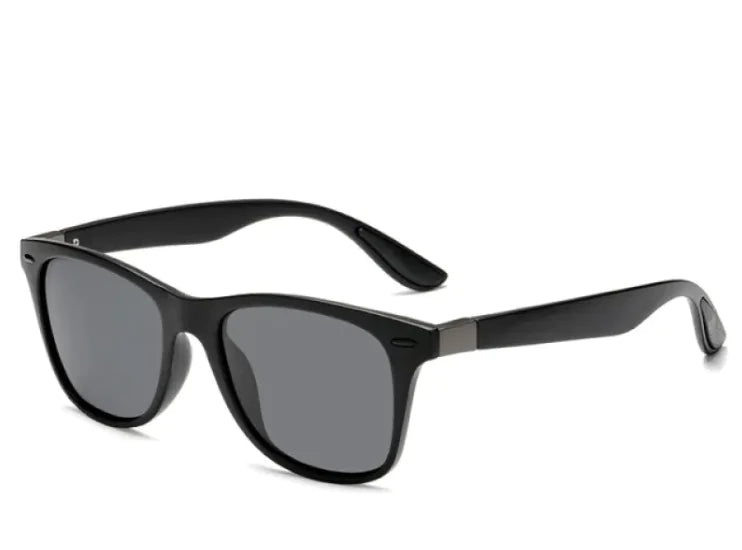 👨: Men's Classic Polarized Sunglasses - Timeless Style & UV Protection