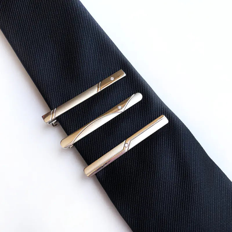 👔: Men's Silver Tie Clip - Professional Business Accessory
