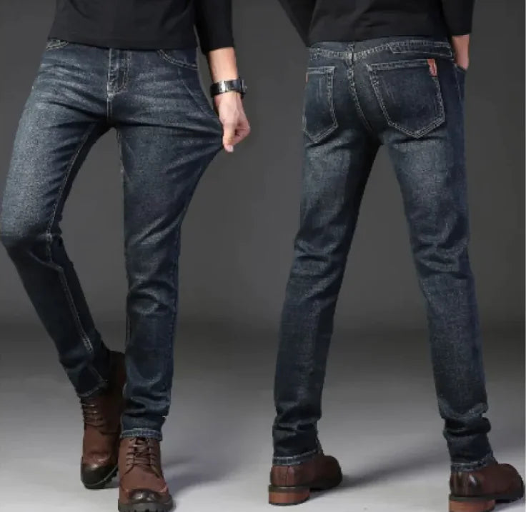 👖: Men's Slim-Fit Casual Jeans