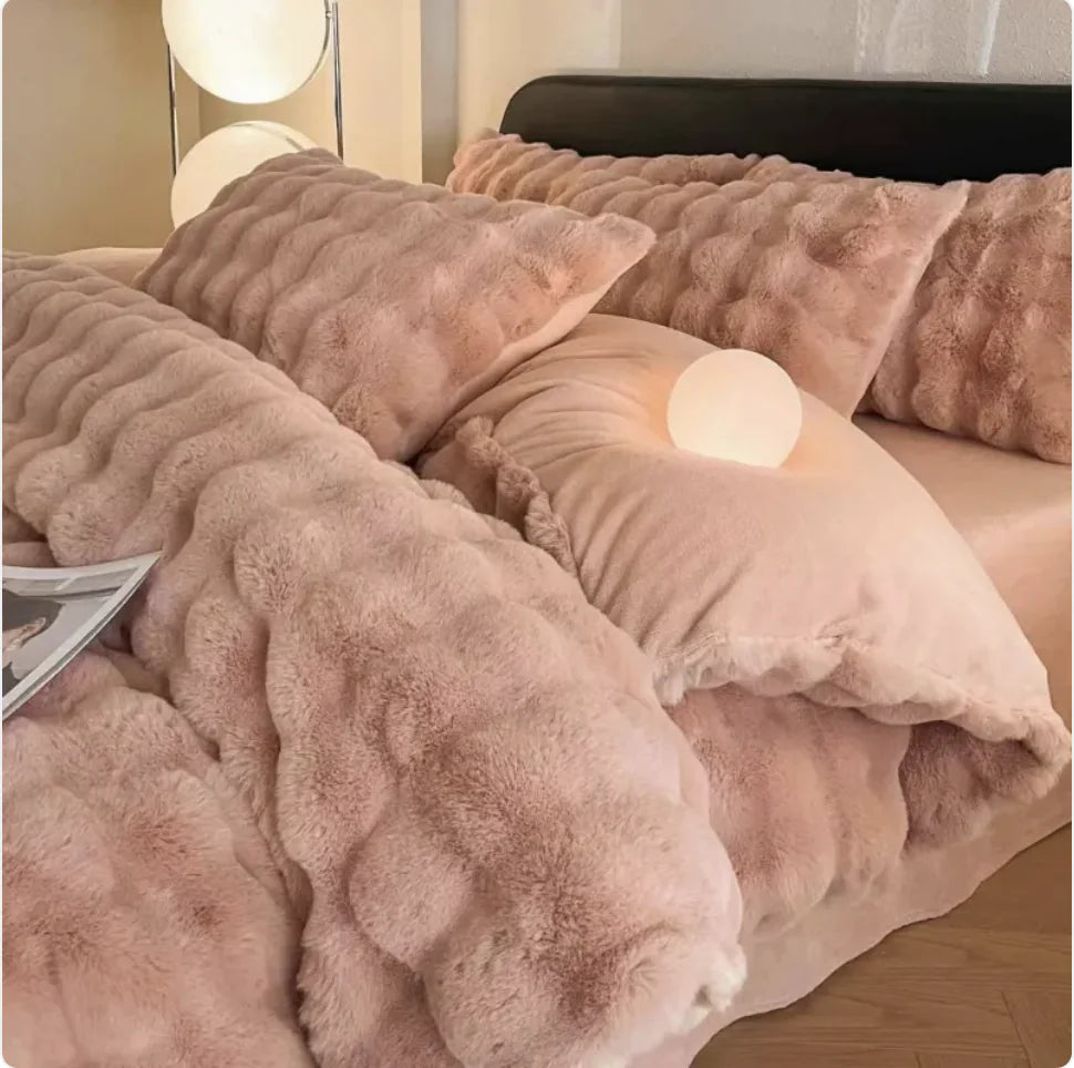🛏️: Plush Thermal Coral Fleece 4-Piece Bedding Set - Complete Cozy Comfort Collection