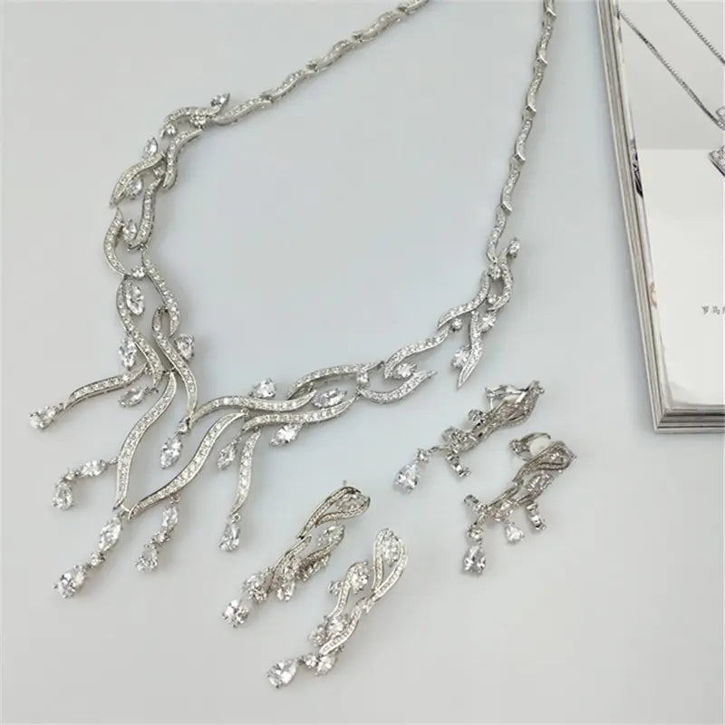 💎: Zircon Necklace and Earring Set for Brides - Two Piece Sparkling Wedding Collection