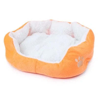 🐱: Soft Cat Bed - Plush Comfort Haven for Your Feline Friend