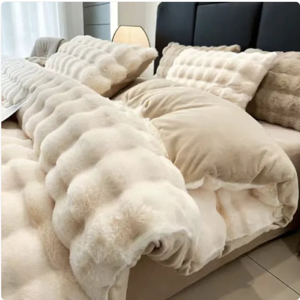 🛏️: Plush Thermal Coral Fleece 4-Piece Bedding Set - Complete Cozy Comfort Collection