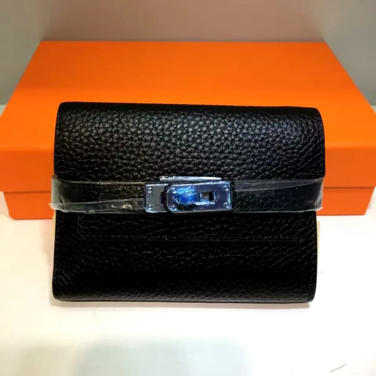 👛: Leather Small Wallet