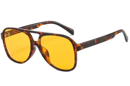 ✈️: Retro Men and Women Pilot Sunglasses - Classic Aviator Style