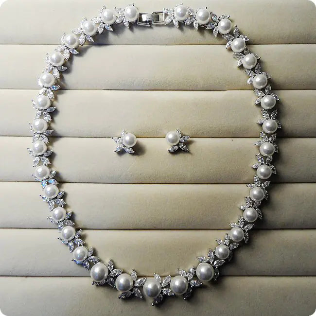 💎: Elegant Zircon Pearl Necklace and Earring Set for Brides - Luxurious Wedding Collection