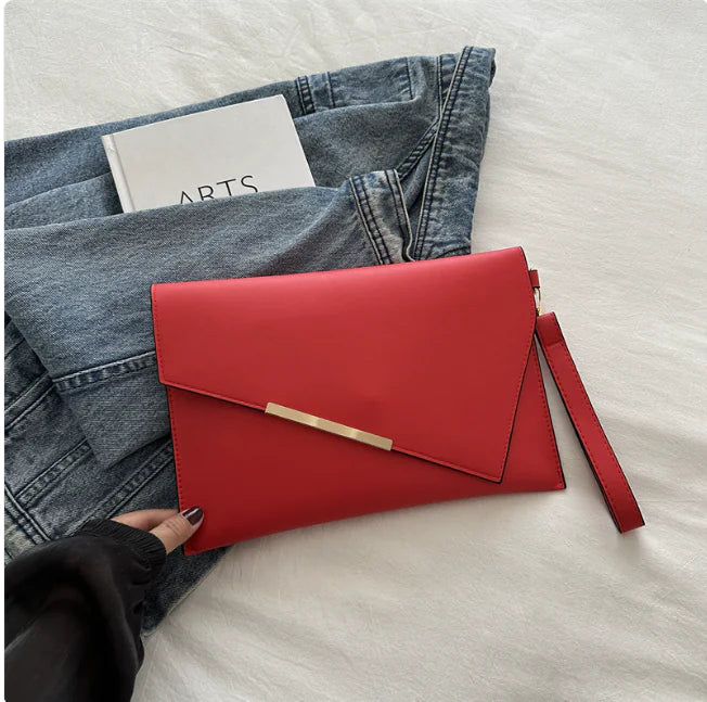📧: Women's Trendy Envelope Clutch - Stylish Urban Simplicity