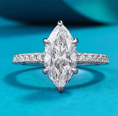 💎: Crown Goddess Horse Eye Ring - Regal Statement Jewelry