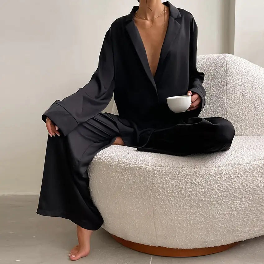 🌸: Olivia Silk Pajamas - Premium Comfort Sleepwear Collection
