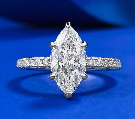 💎: Crown Goddess Horse Eye Ring - Regal Statement Jewelry